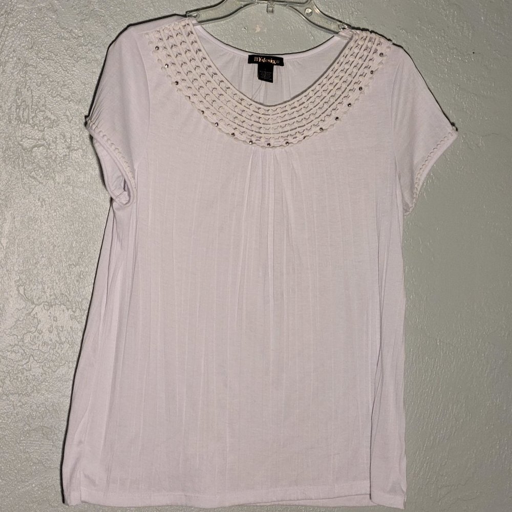 NWOT BY DESIGN WHT SHORT SLEEVE LRG SLEEVE BLOUSE
